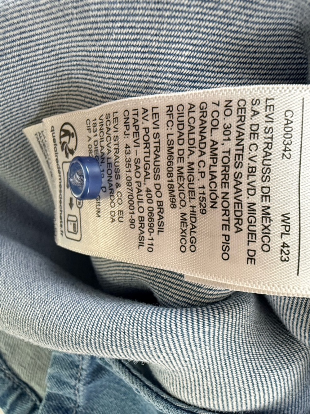 Levi’s Chambray Smocked Waist Midi Dress Button Front Tencel Cottagecore XS - Picture 7 of 9